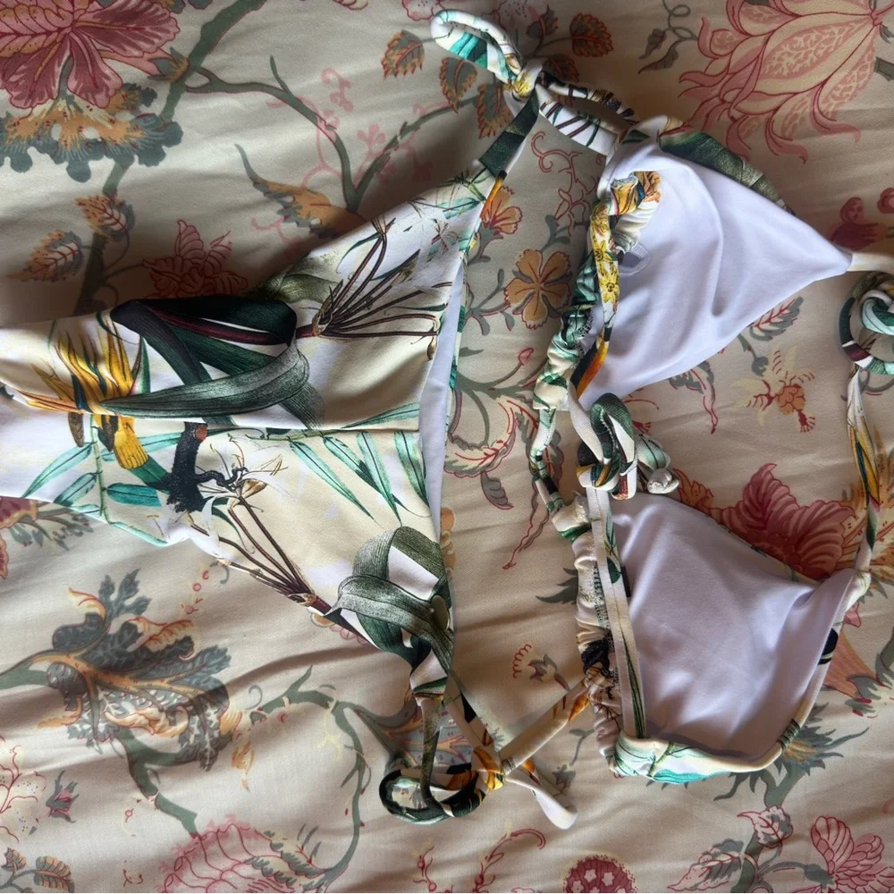 Floral Bikini Set with Tropical Print - Picture 1 of 4